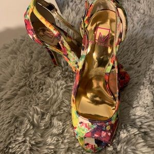 Material Girl heels size 7